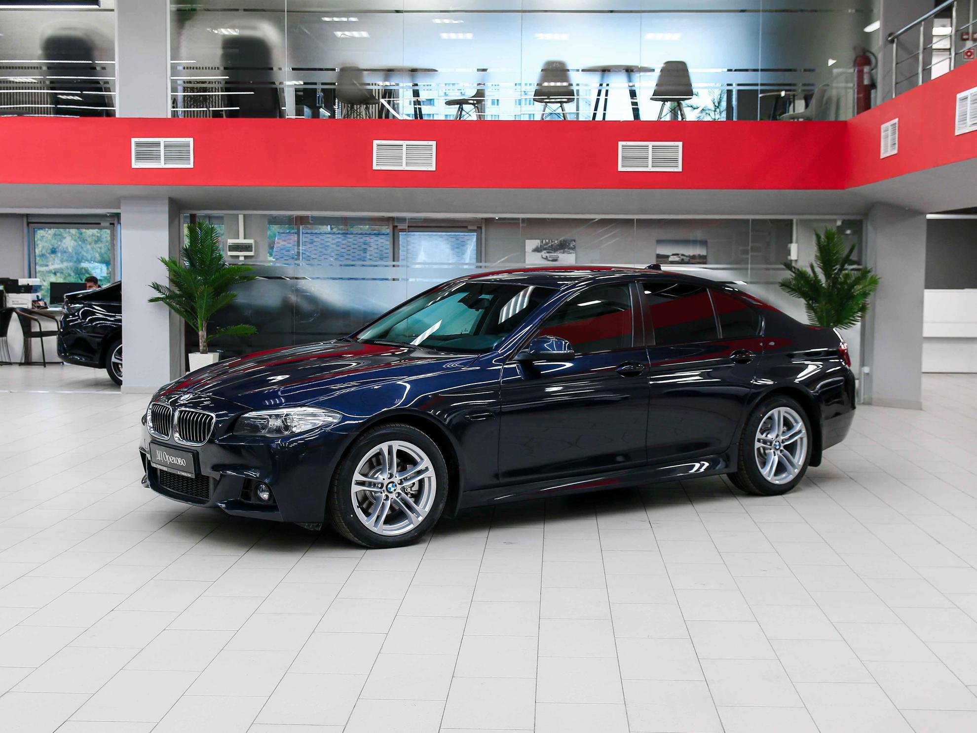 BMW 5 серии 2014, синий, ДЦ Орехово