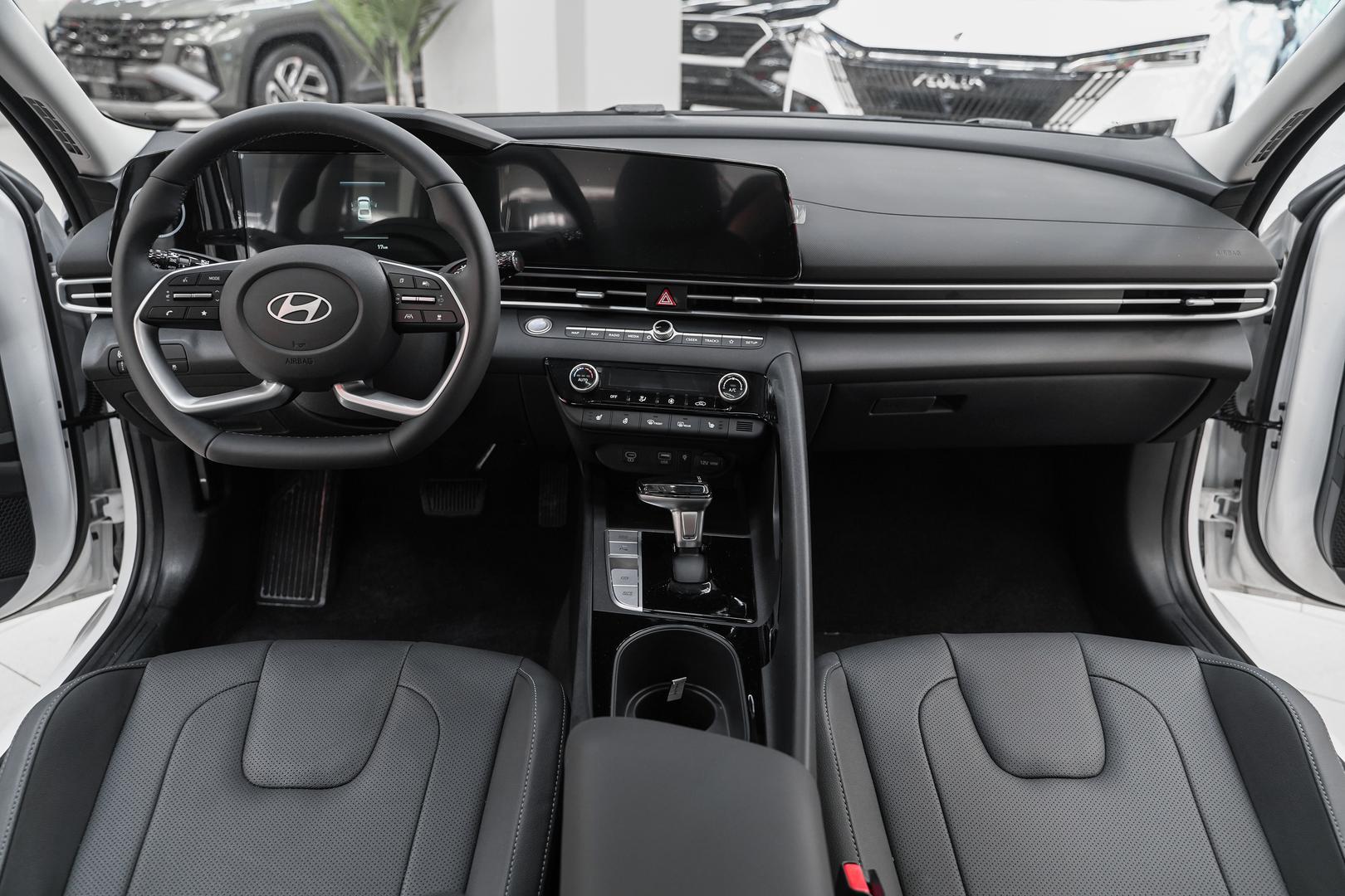 Hyundai Elantra 2025, белый, ДЦ Орехово
