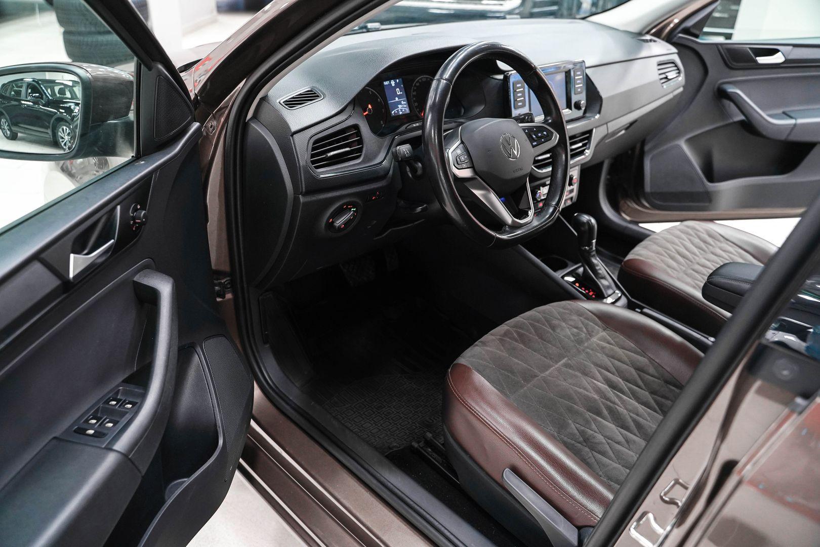 Volkswagen Polo 2021, коричневый, ДЦ Орехово