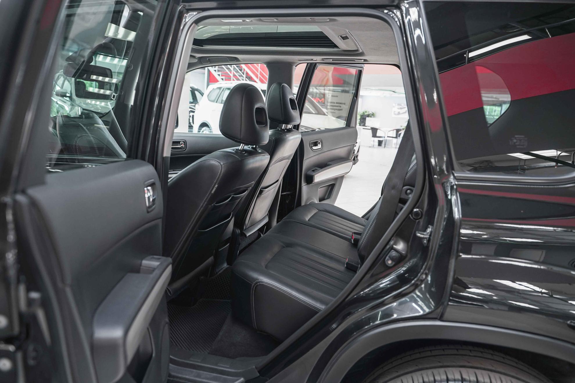 Nissan X-Trail 2011, черный, ДЦ Орехово