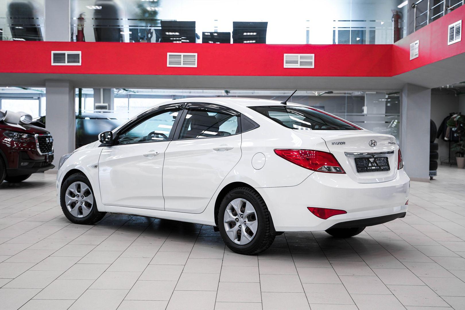 Hyundai Solaris 2014, белый, ДЦ Орехово