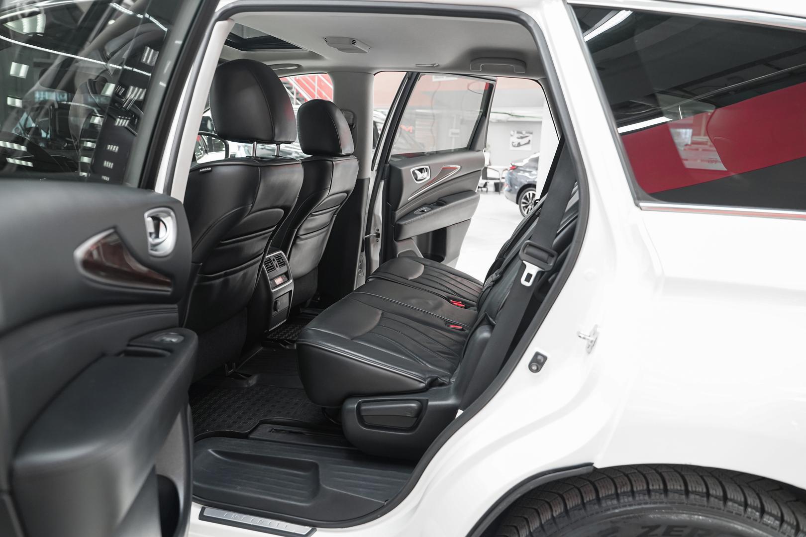 Infiniti JX 2013, белый, ДЦ Орехово