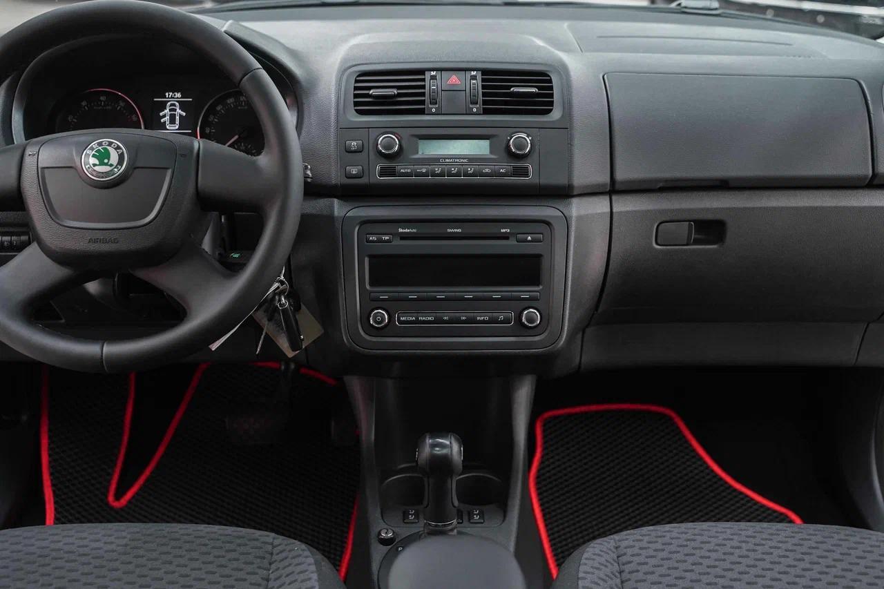 Skoda Roomster 2012, пурпурный, ДЦ Орехово