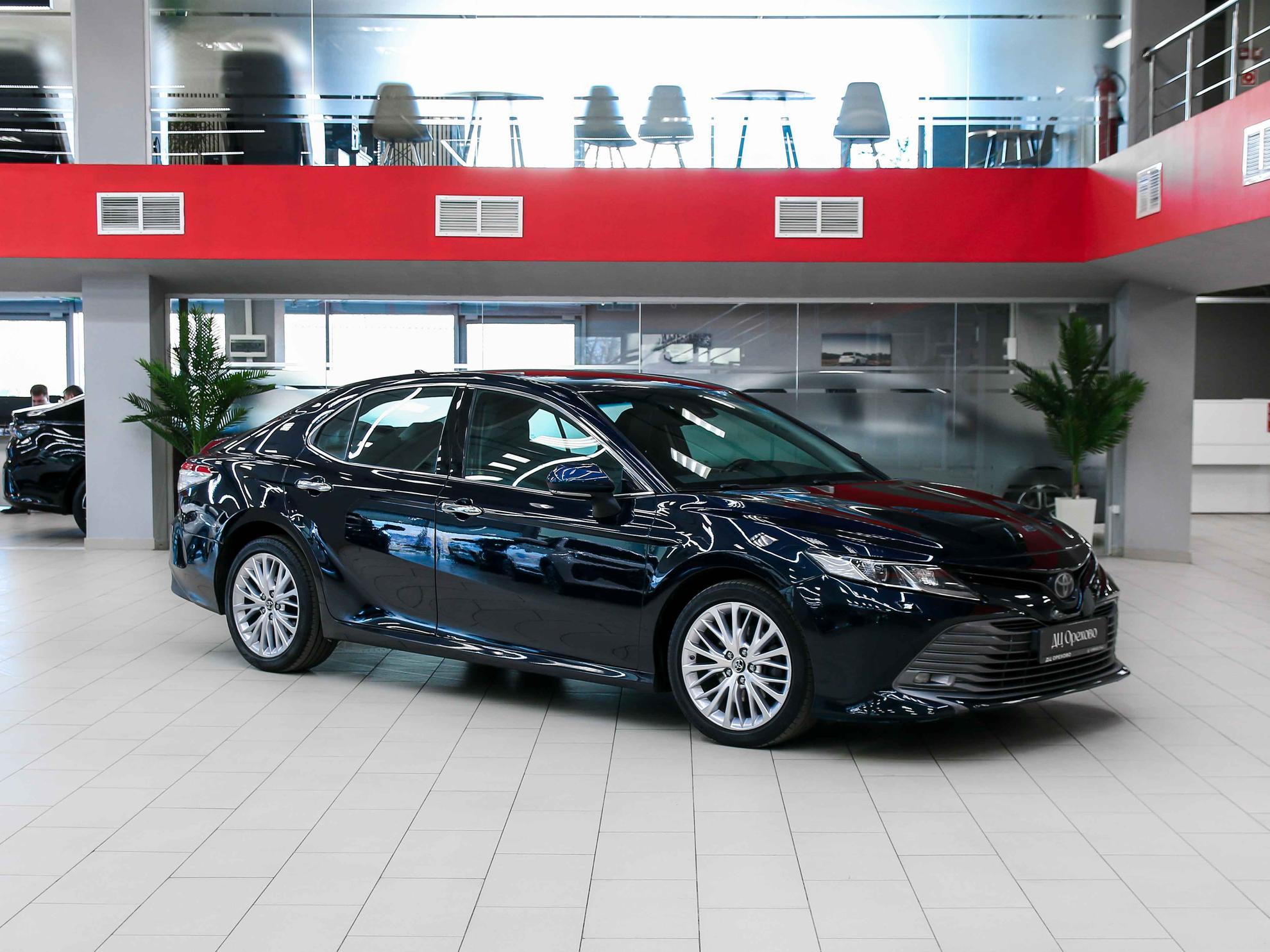 Toyota Camry 2018, синий, ДЦ Орехово