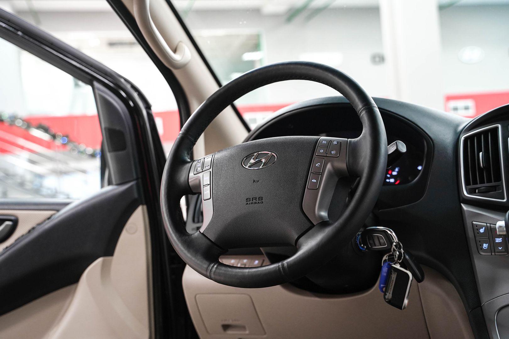Hyundai H-1 2018, черный, ДЦ Орехово