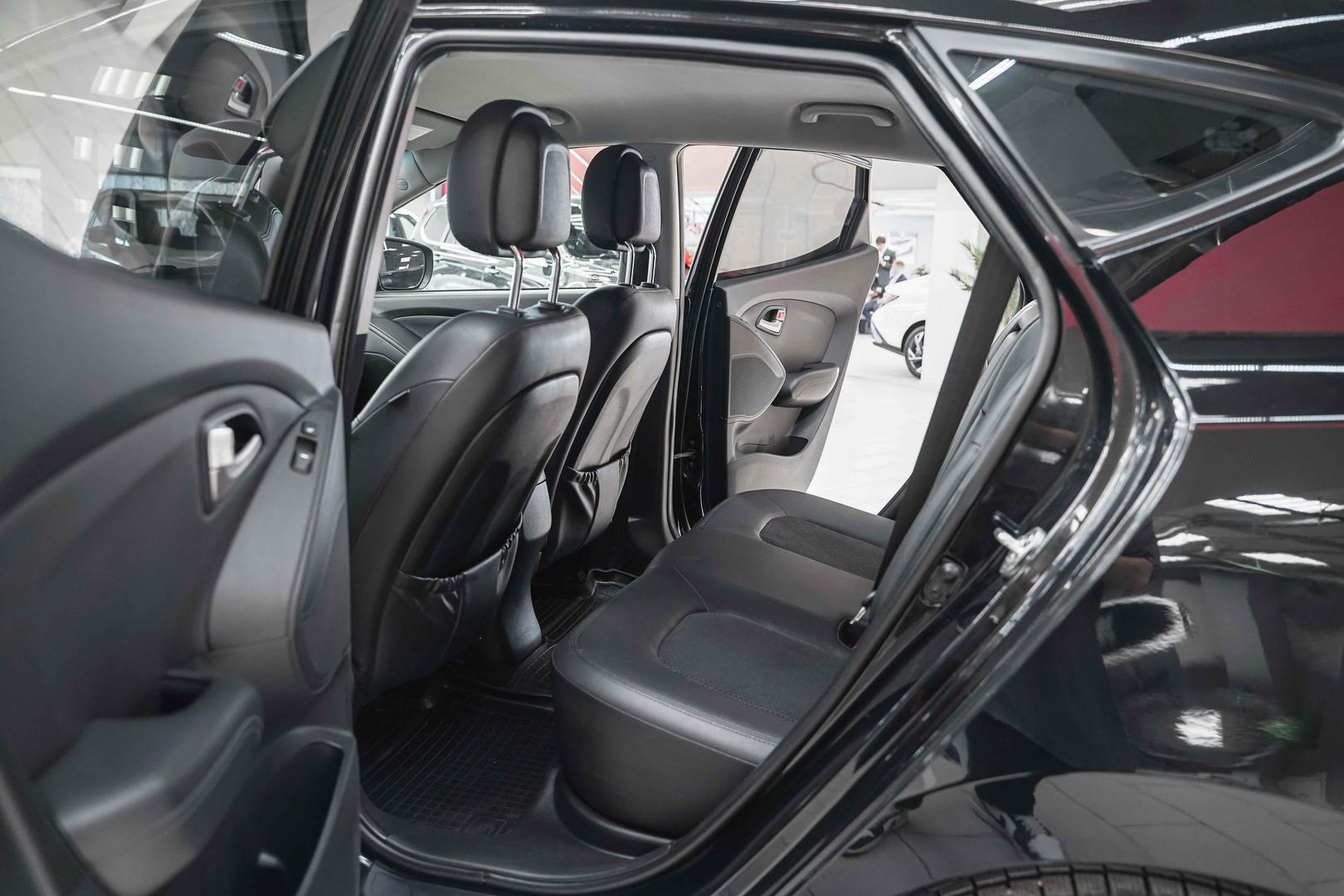 Hyundai ix35 2012, черный, ДЦ Орехово