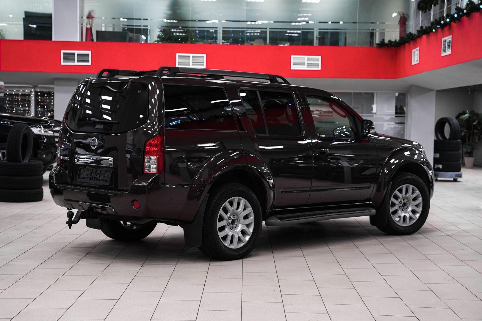 Nissan Pathfinder 2012, коричневый, ДЦ Орехово