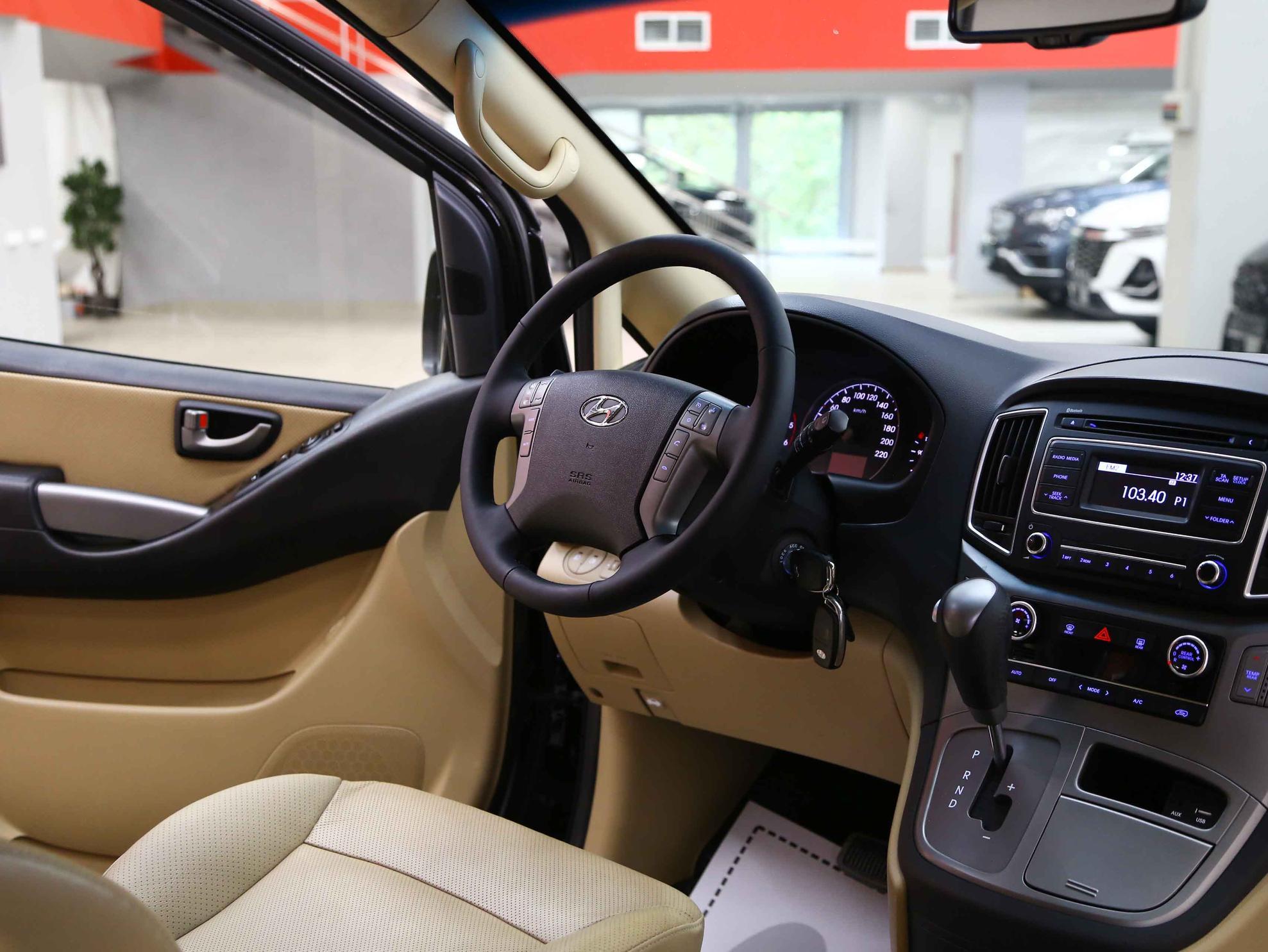 Hyundai H-1 2019, черный, ДЦ Орехово