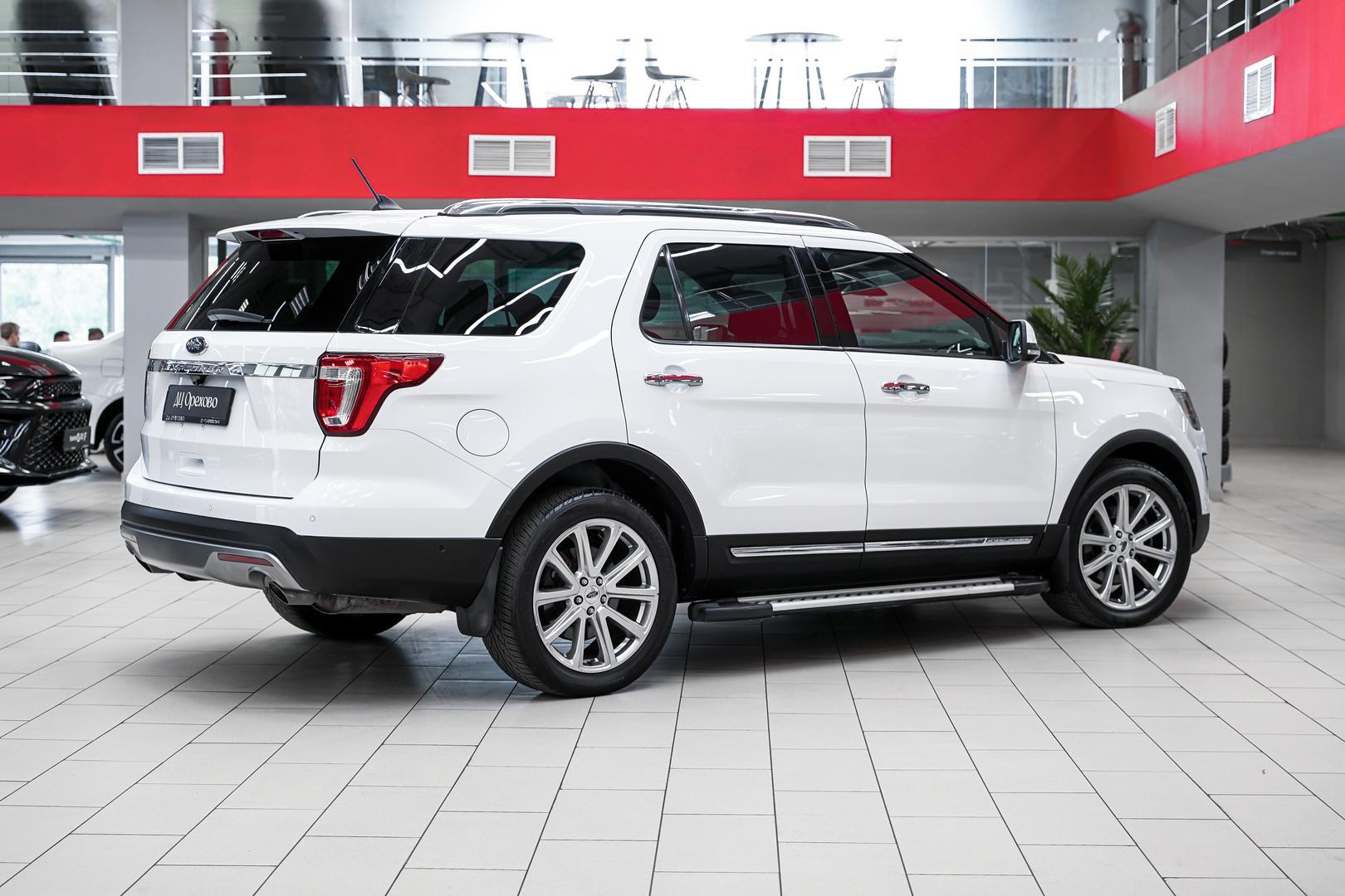 Ford Explorer 2017, белый, ДЦ Орехово