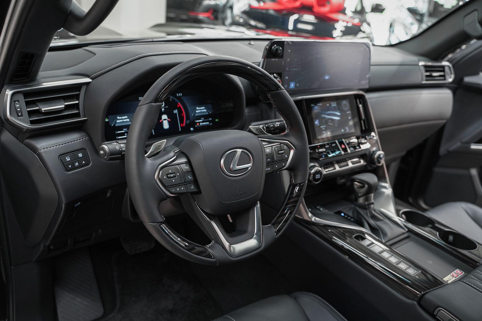 Lexus LX 2025, черный, ДЦ Орехово