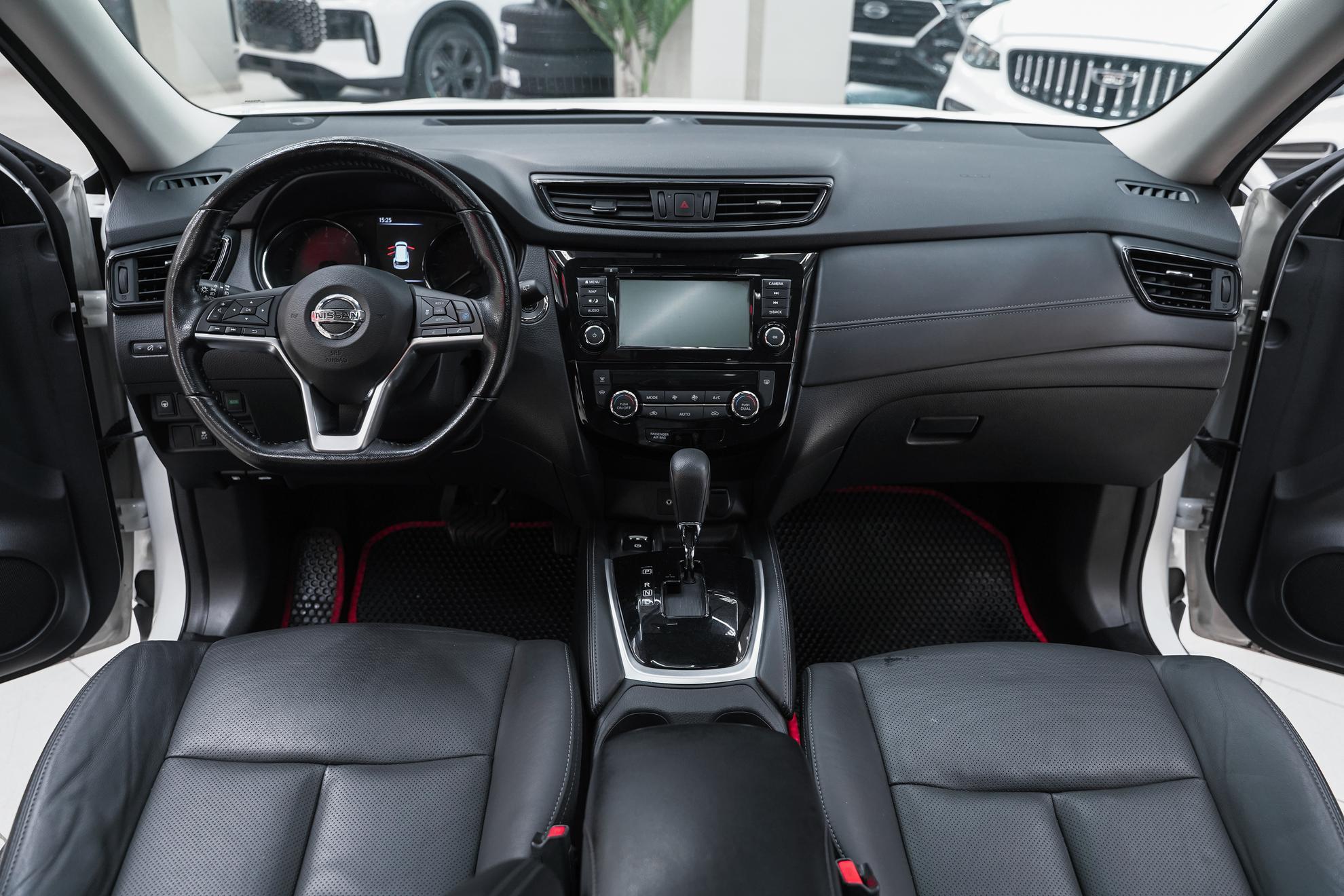 Nissan X-Trail 2021, белый, ДЦ Орехово