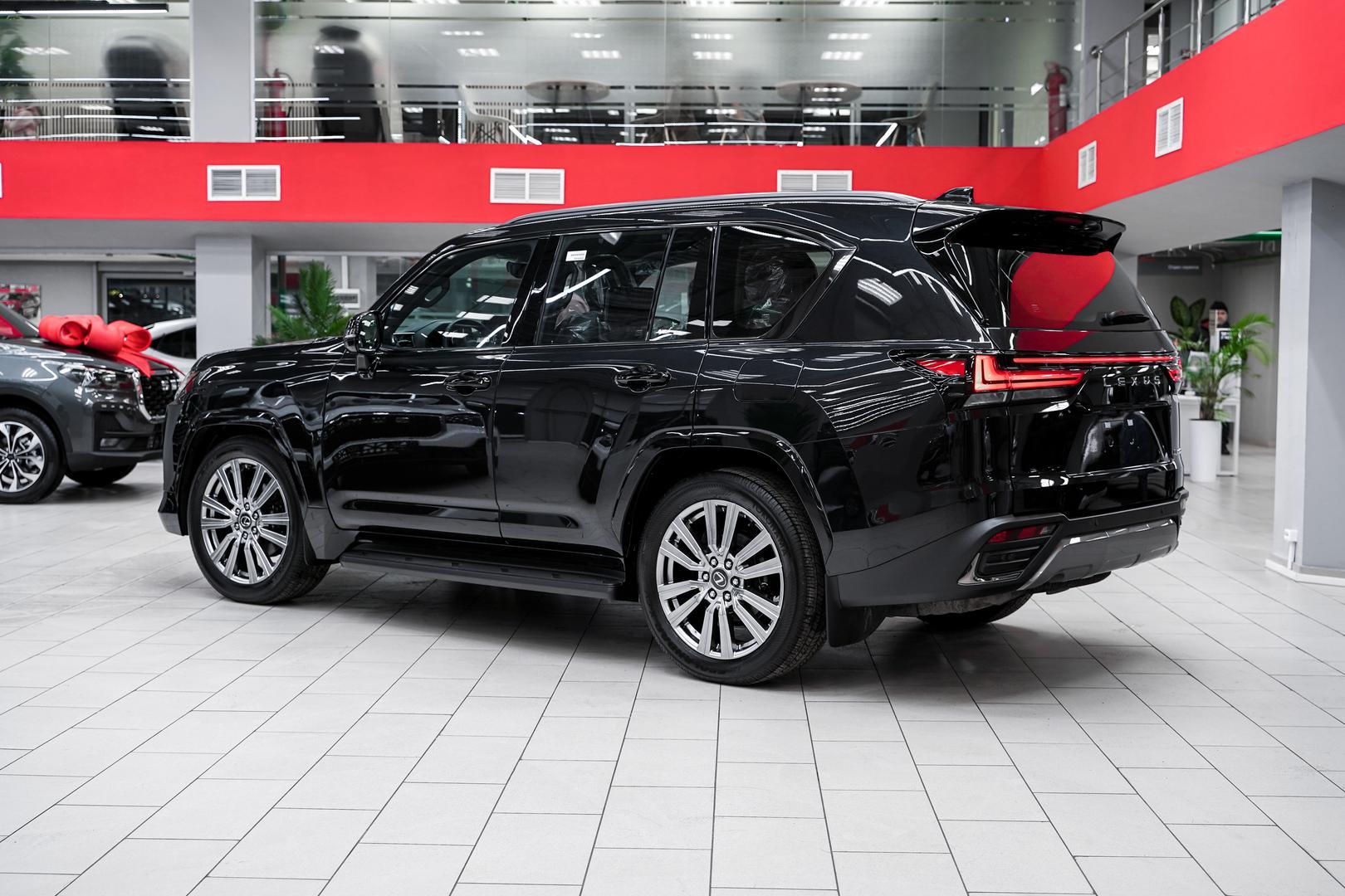 Lexus LX 2025, черный, ДЦ Орехово