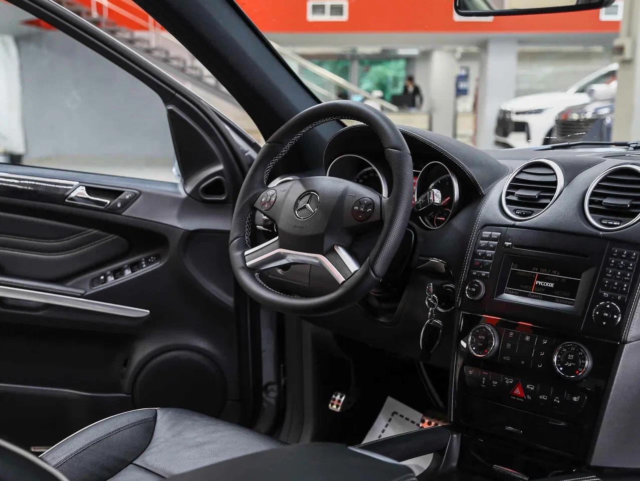 Mercedes-Benz M-Класс 2010, серый, ДЦ Орехово