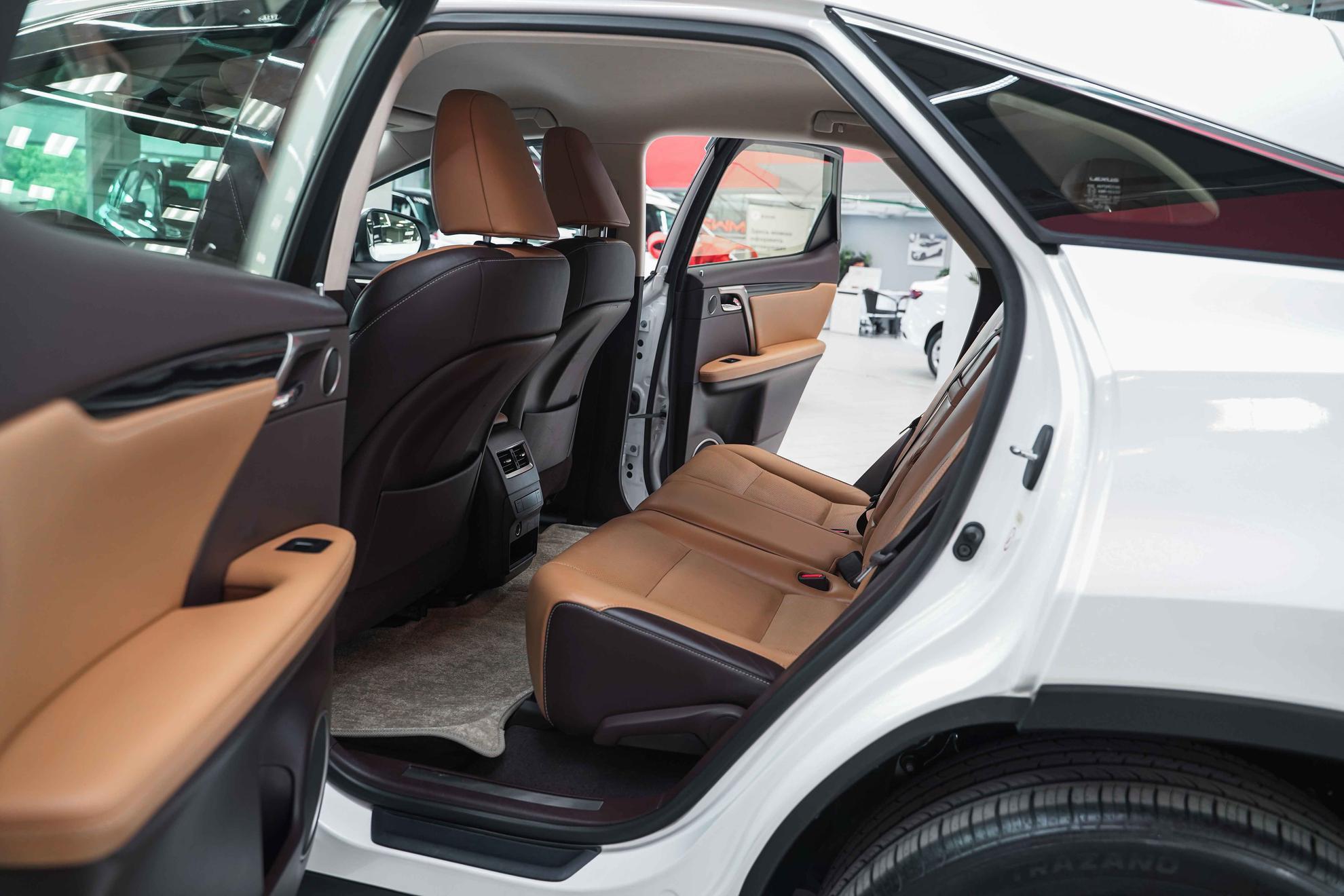 Lexus RX 2016, белый, ДЦ Орехово