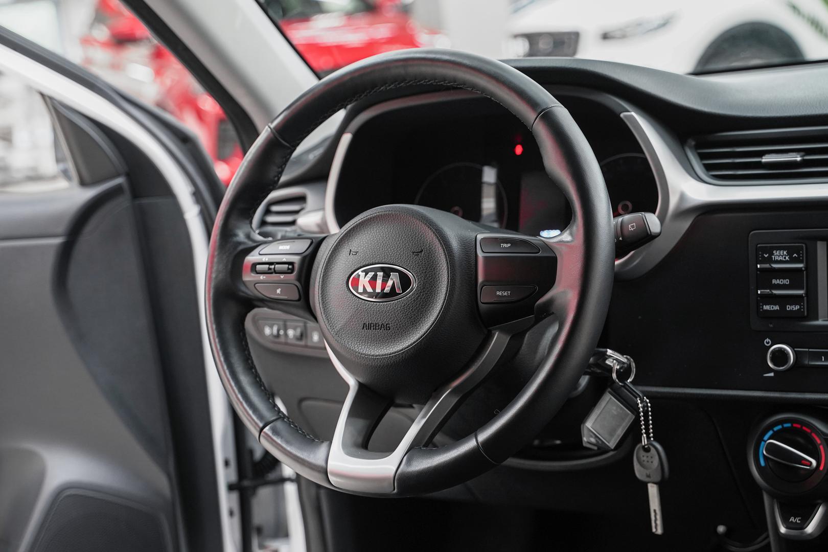Kia Rio 2021, белый, ДЦ Орехово