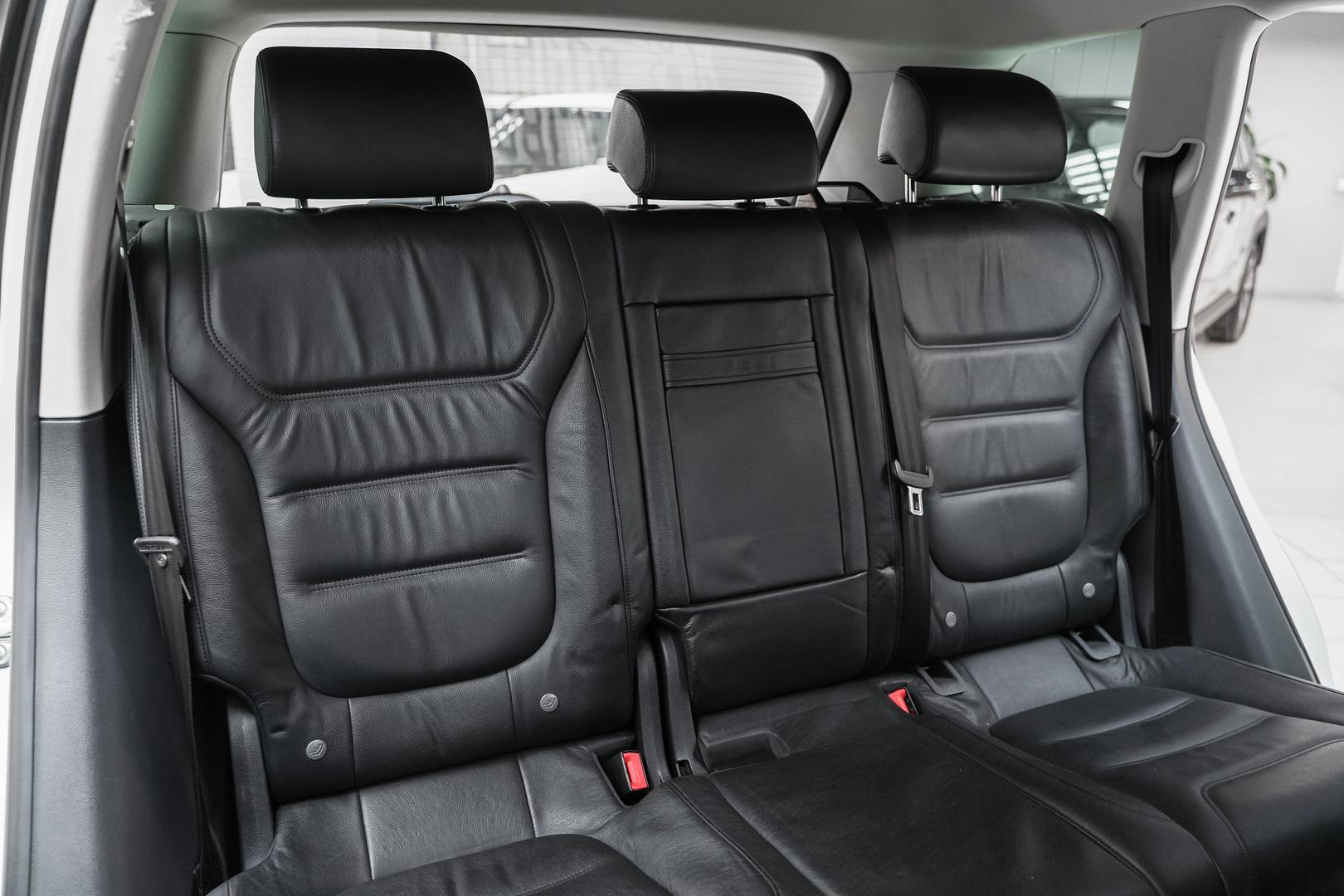 Volkswagen Touareg 2014, белый, ДЦ Орехово