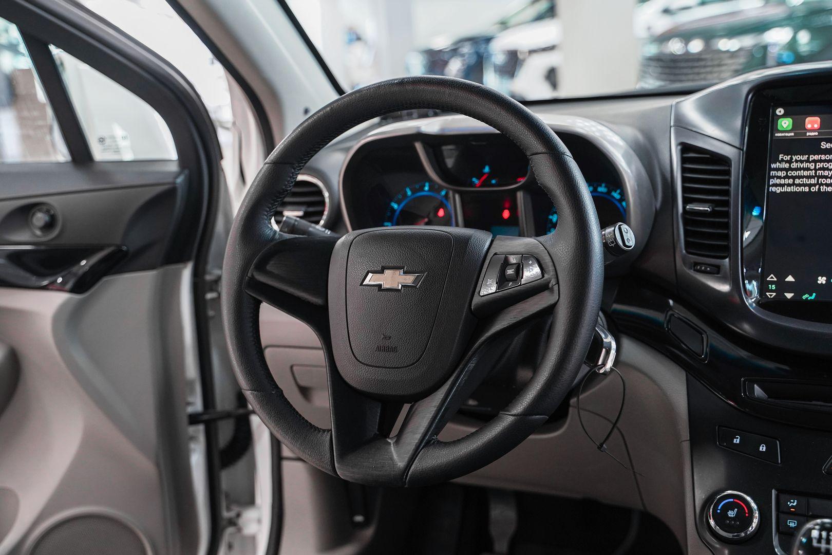Chevrolet Orlando 2012, белый, ДЦ Орехово