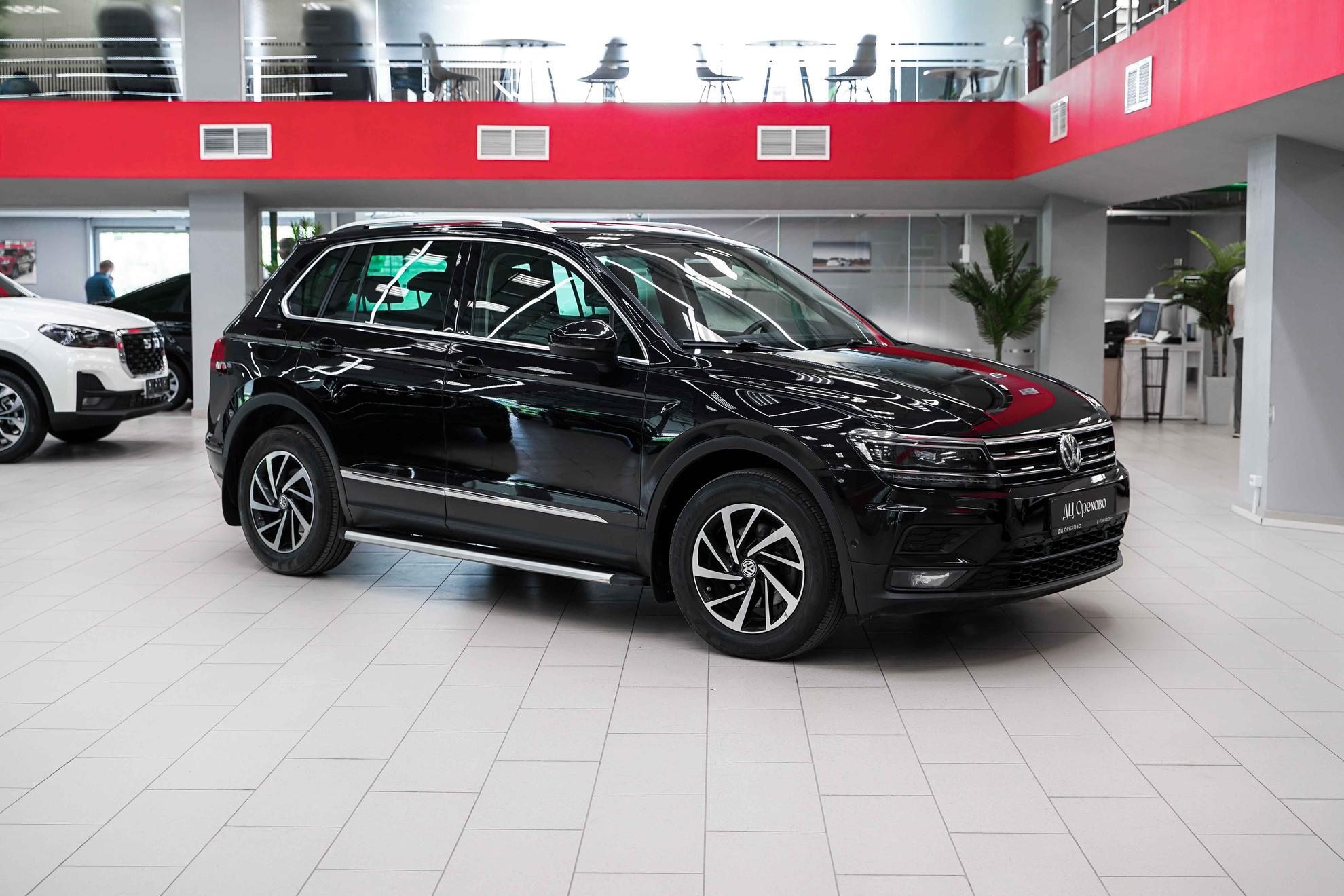 Volkswagen Tiguan 2018, черный, ДЦ Орехово