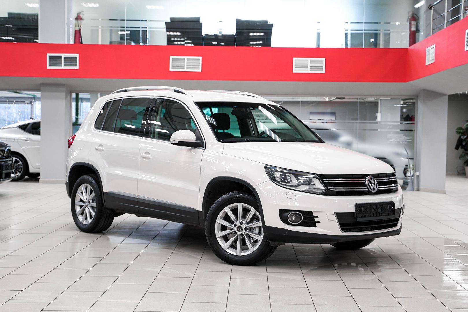 Volkswagen Tiguan 2012, белый, ДЦ Орехово