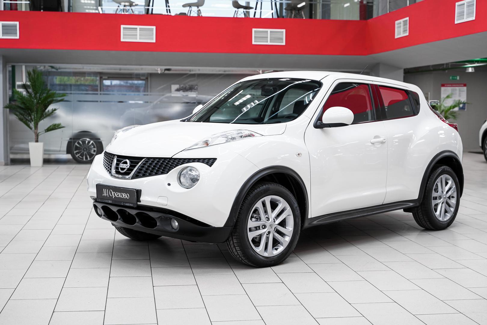 Nissan Juke 2013, белый, ДЦ Орехово