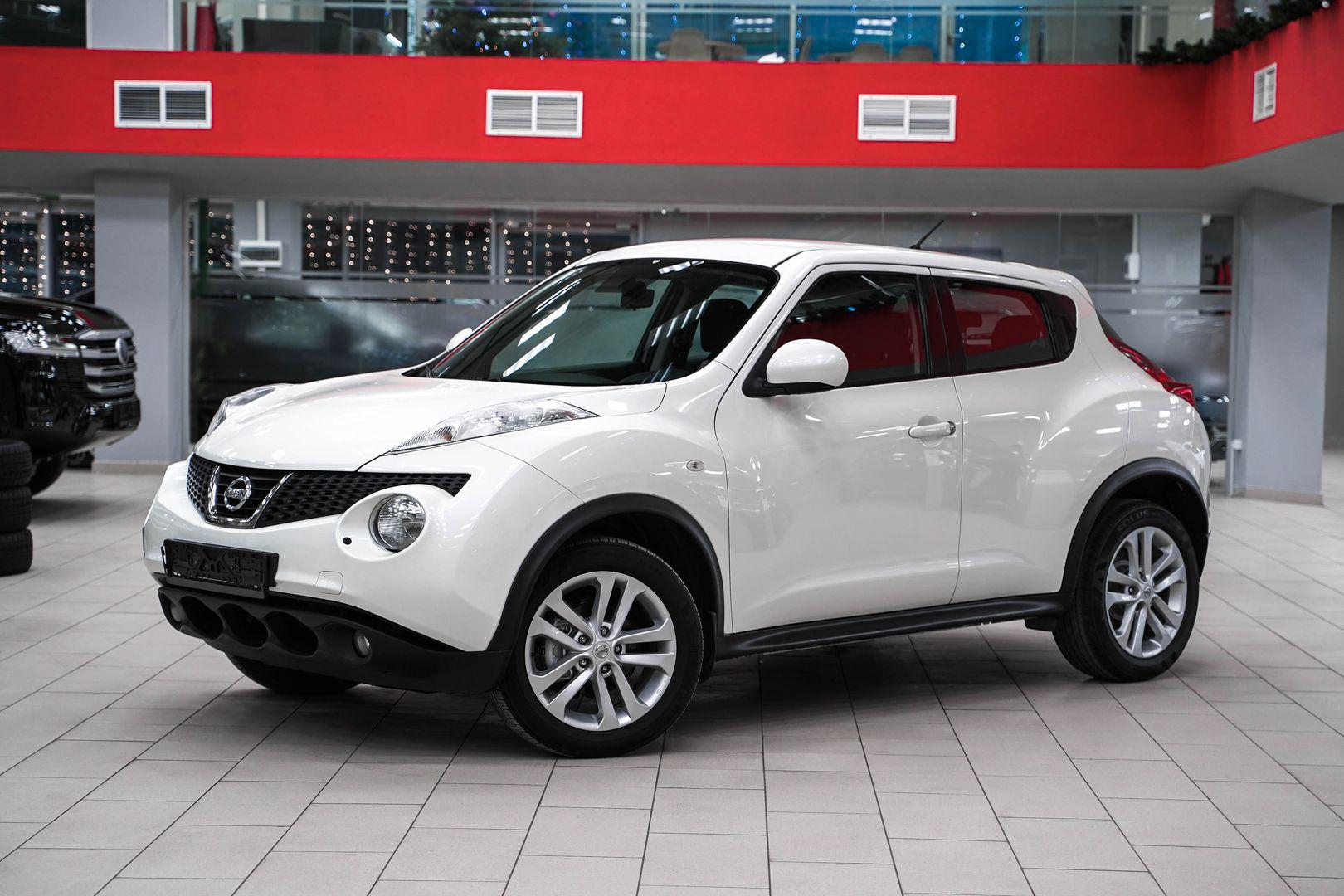 Nissan Juke 2014, белый, ДЦ Орехово