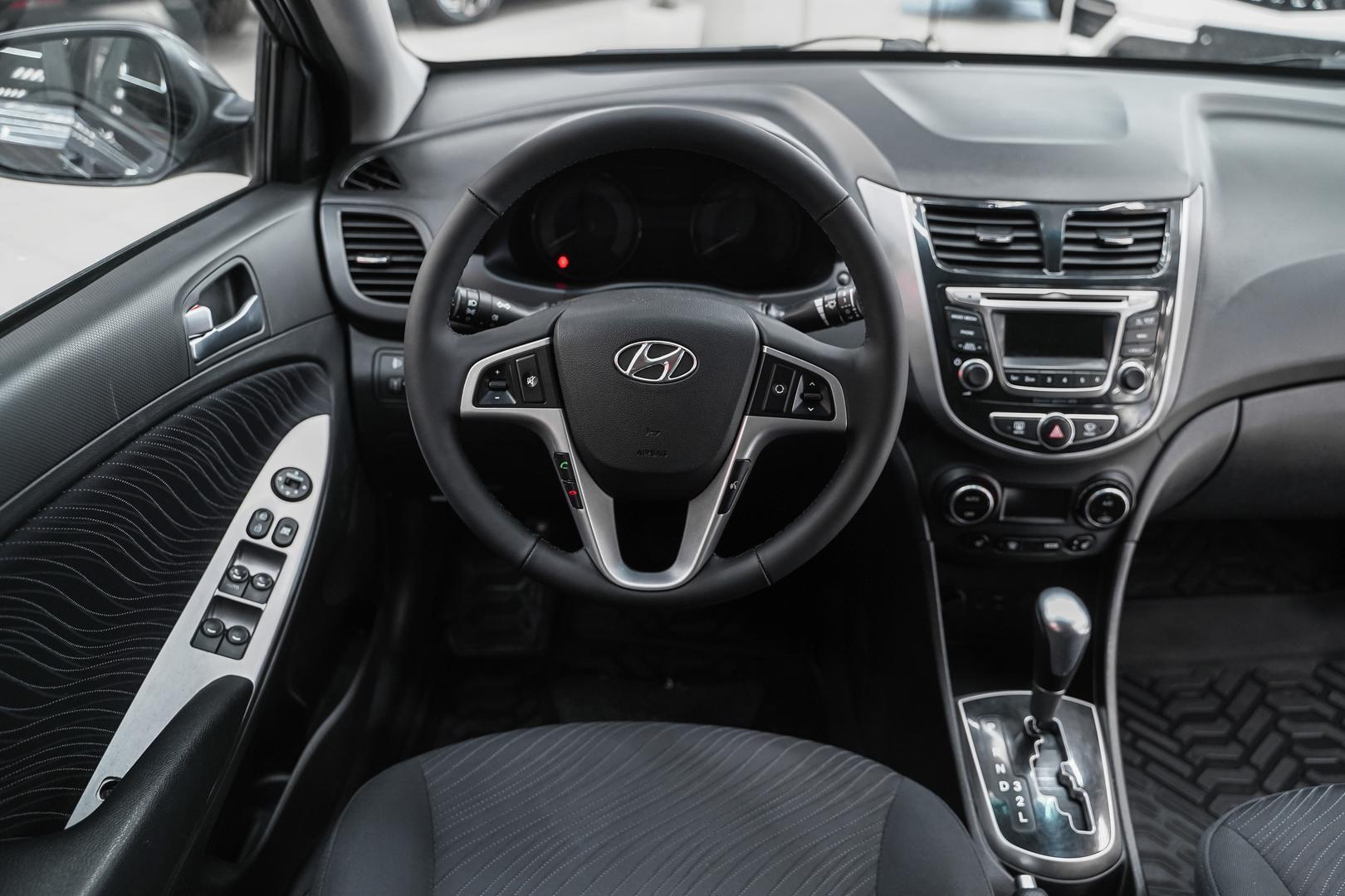 Hyundai Solaris 2014, серый, ДЦ Орехово