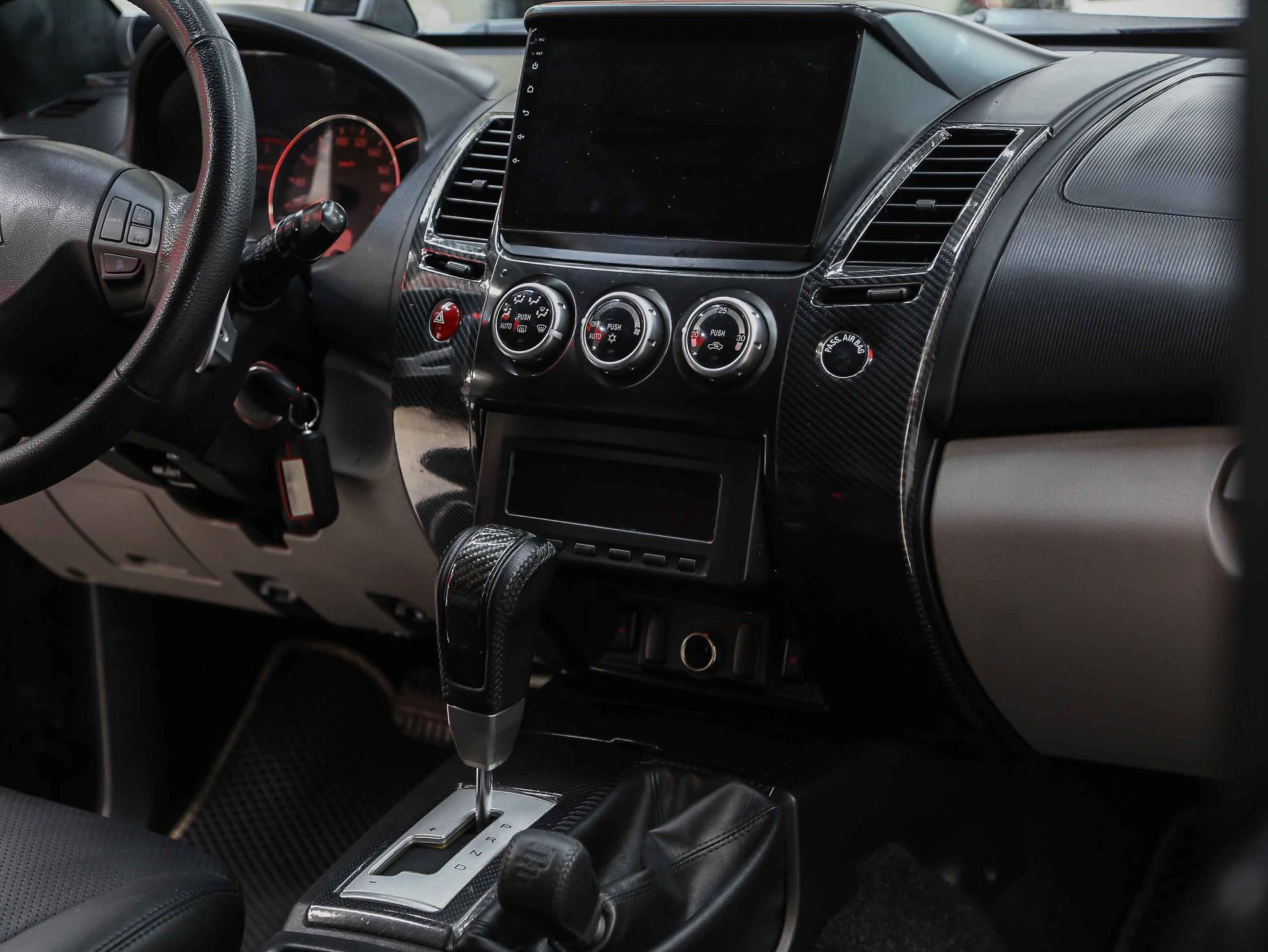 Mitsubishi Pajero Sport 2011, черный, ДЦ Орехово