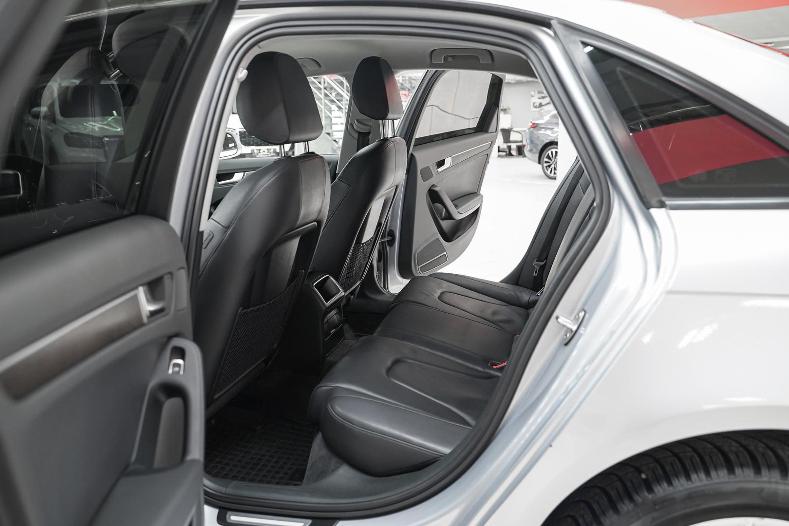 Audi A4 2014, серебряный, ДЦ Орехово