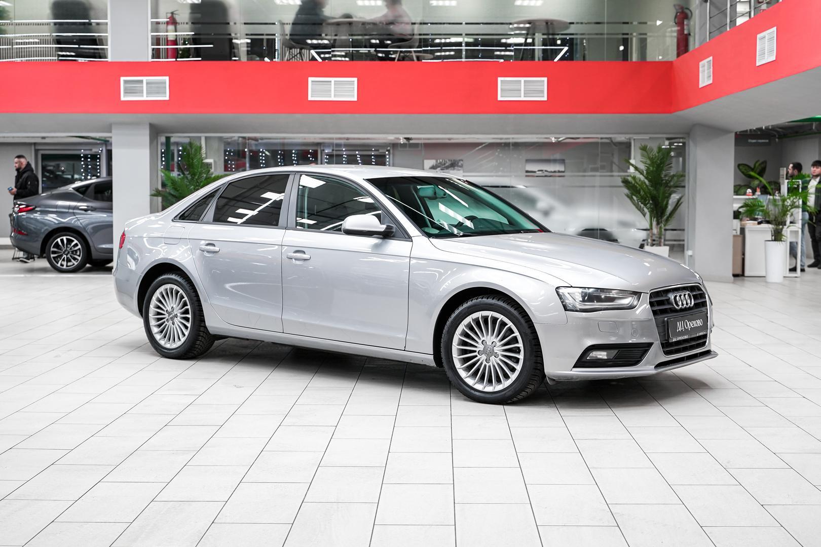 Audi A4 2014, серебряный, ДЦ Орехово