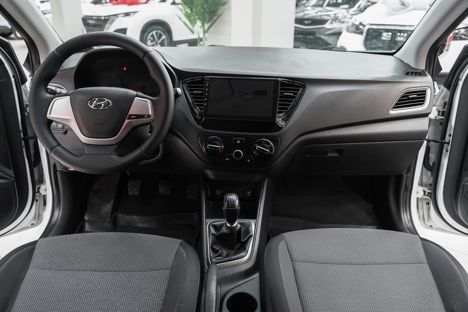 Hyundai Solaris 2017, белый, ДЦ Орехово