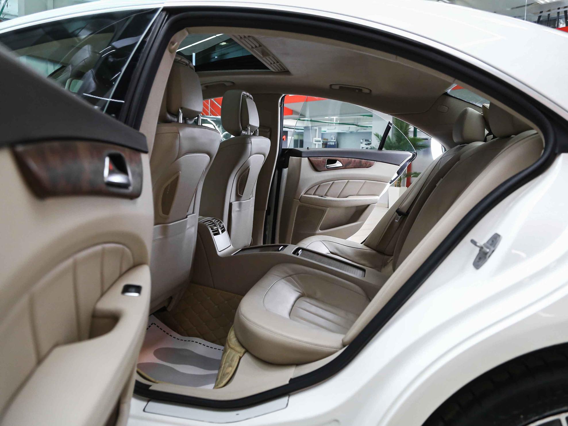 Mercedes-Benz CLS 2014, белый, ДЦ Орехово