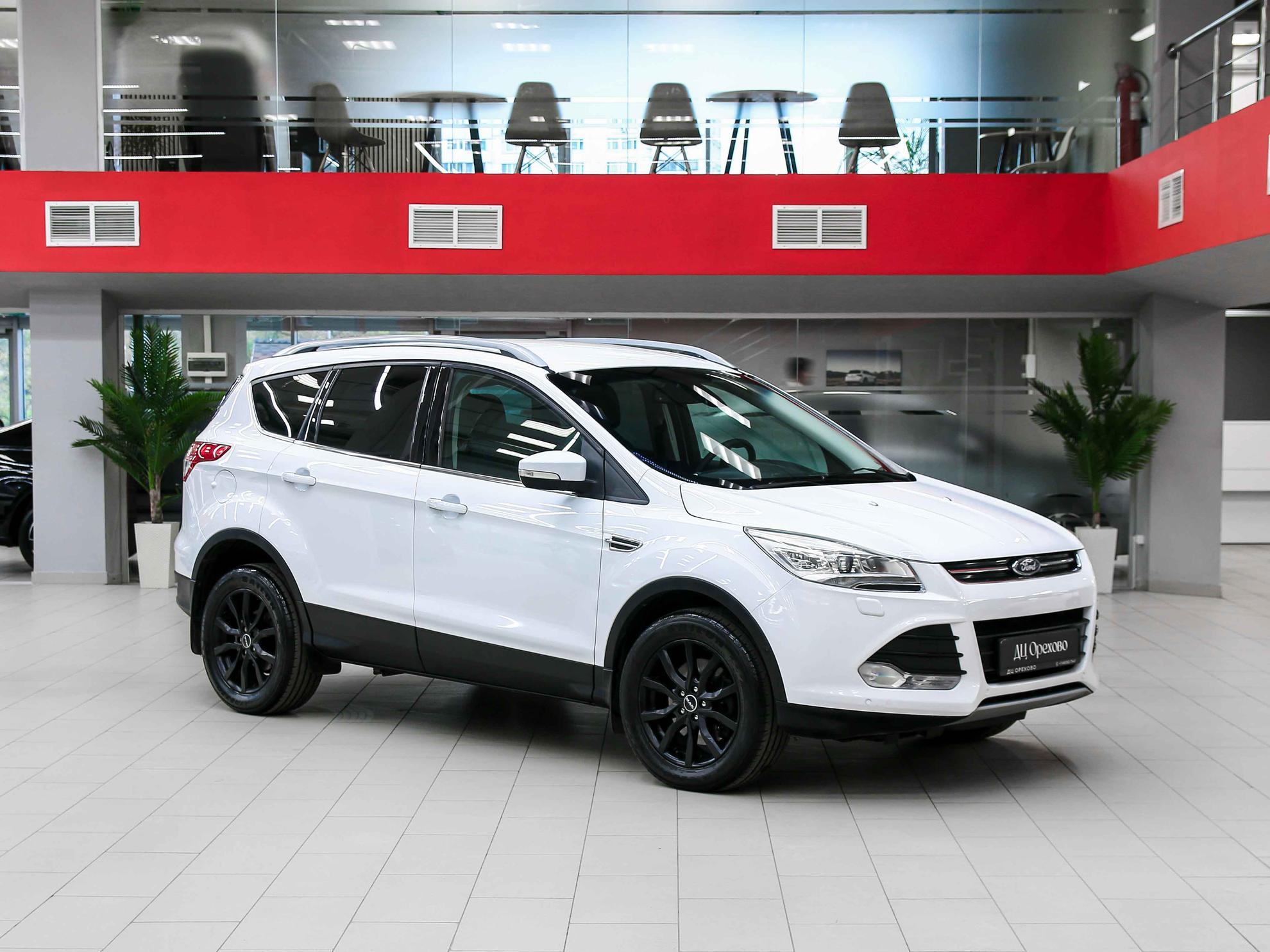 Ford Kuga 2014, белый, ДЦ Орехово