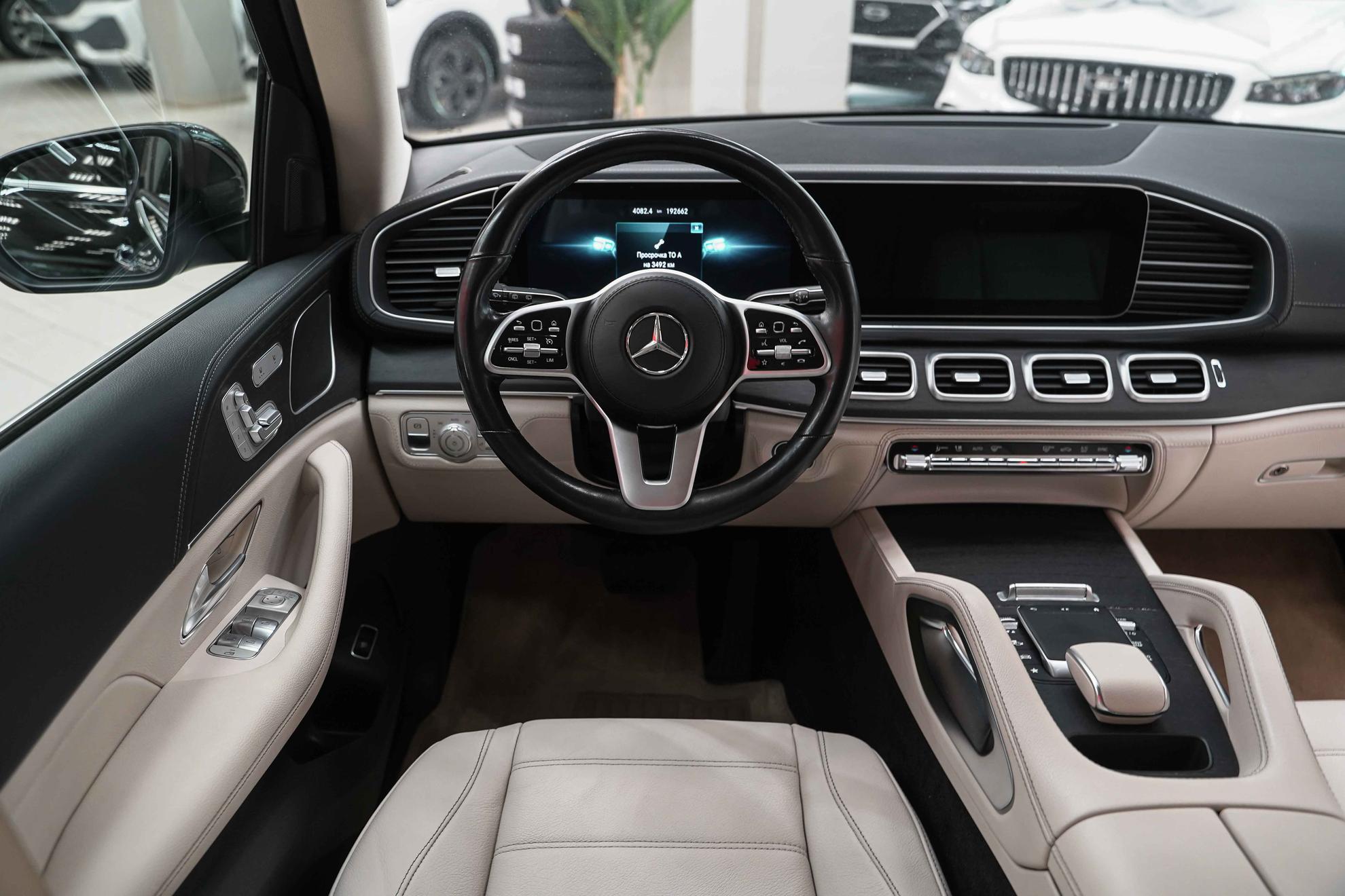 Mercedes-Benz GLE 2021, черный, ДЦ Орехово
