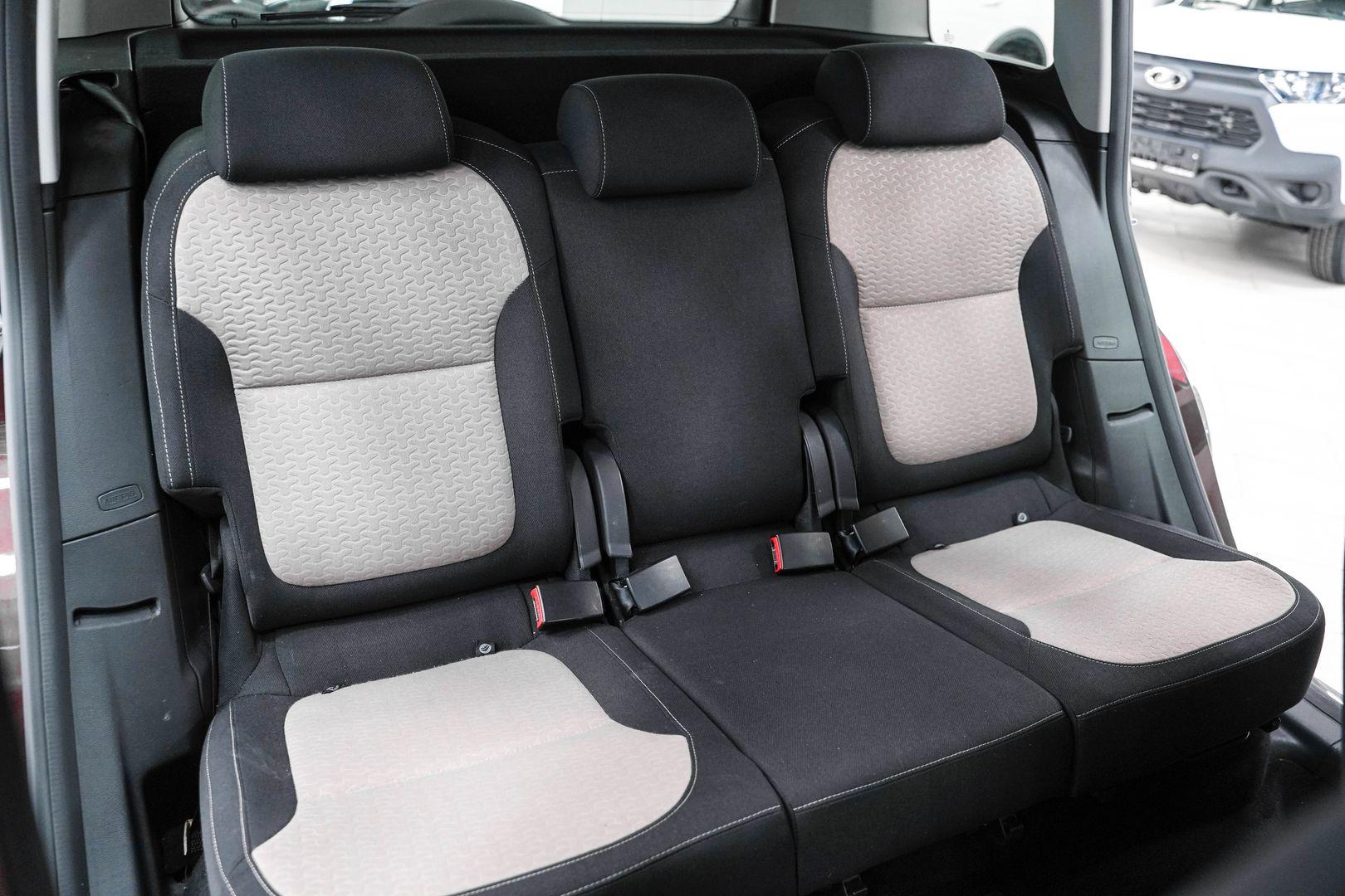 Skoda Yeti 2011, пурпурный, ДЦ Орехово