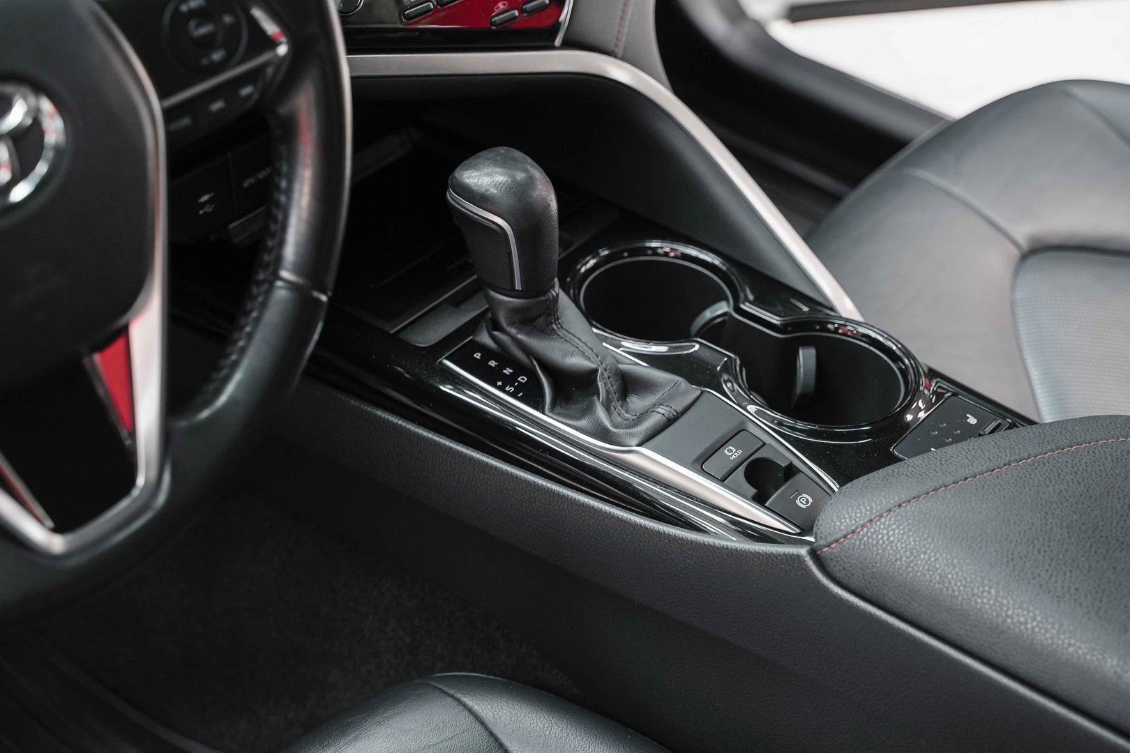 Toyota Camry 2019, белый, ДЦ Орехово