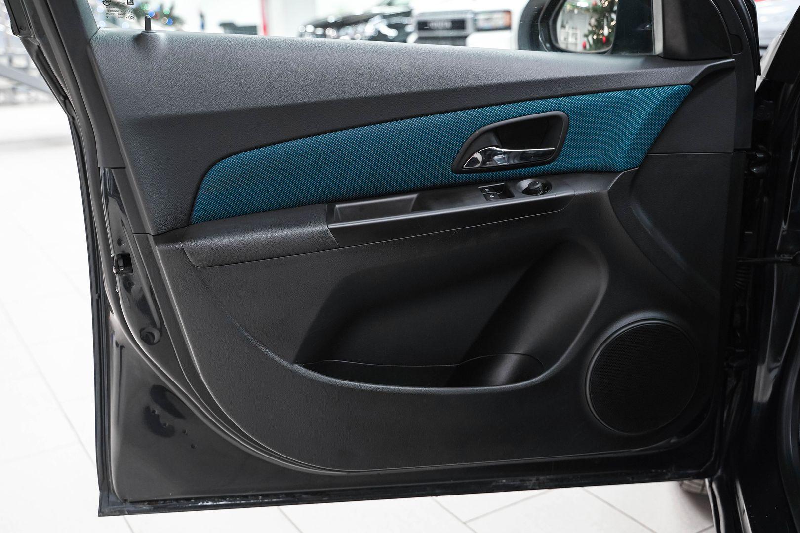 Chevrolet Cruze 2012, черный, ДЦ Орехово