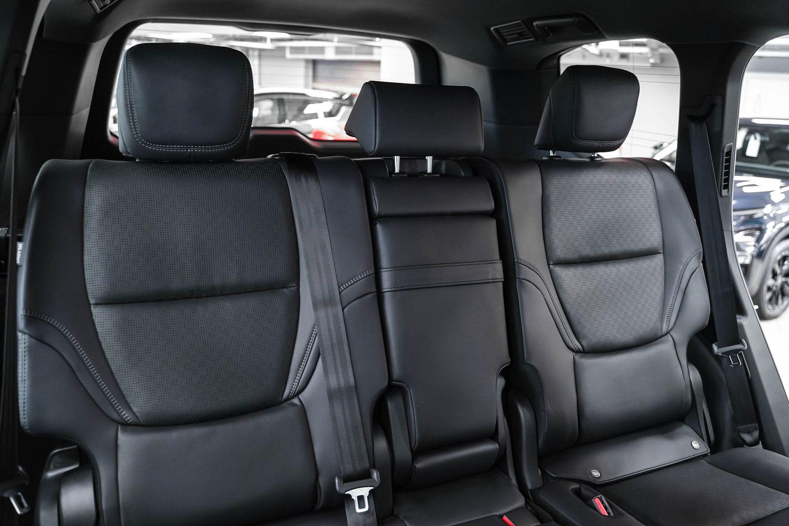Toyota Land Cruiser 2024, черный, ДЦ Орехово