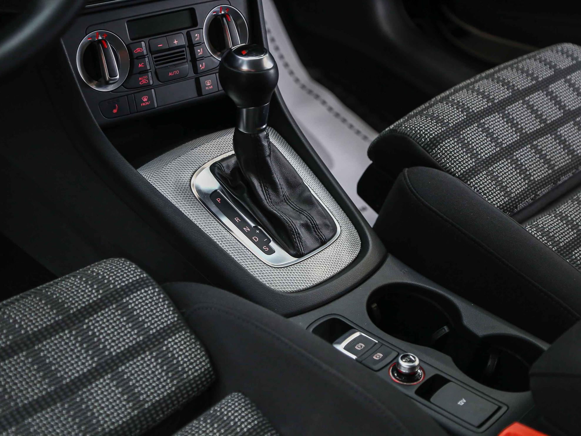 Audi Q3 2012, черный, ДЦ Орехово
