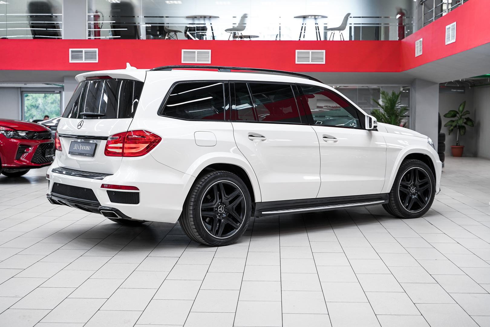 Mercedes-Benz GL-Класс 2015, белый, ДЦ Орехово