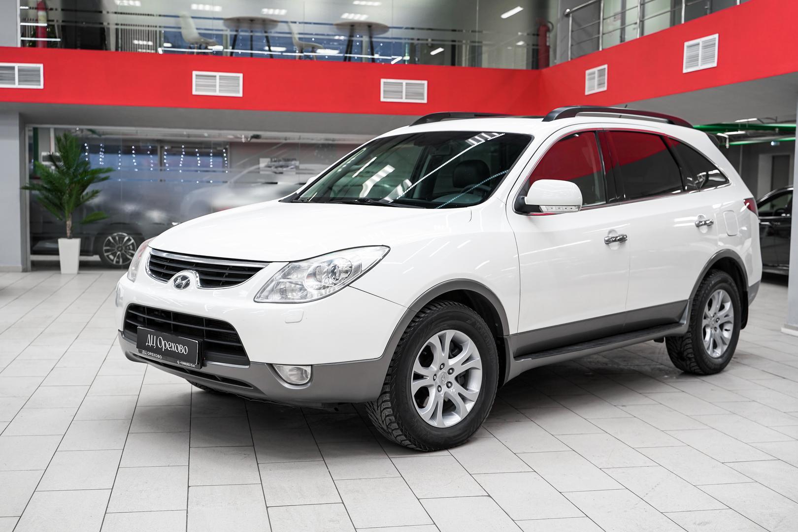 Hyundai ix55 2010, белый, ДЦ Орехово