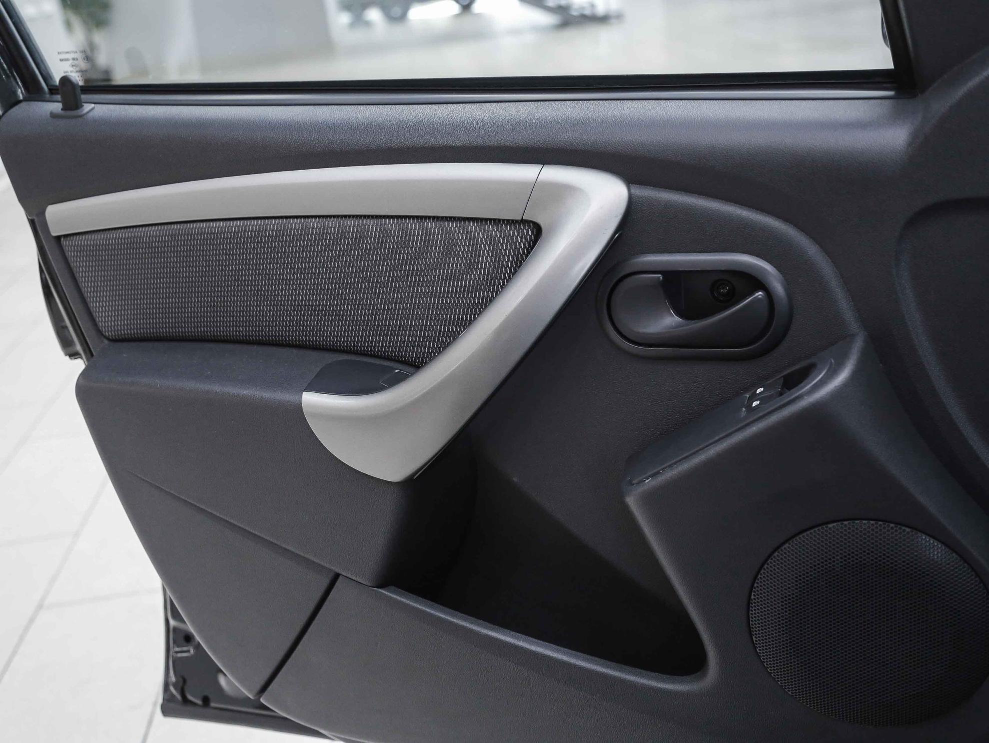 Renault Duster 2014, черный, ДЦ Орехово