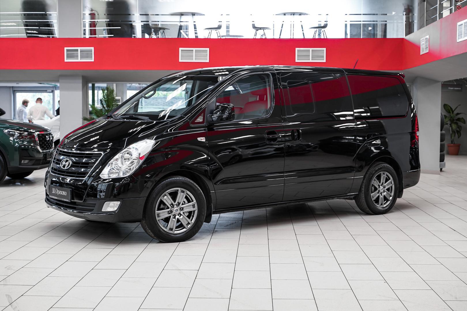 Hyundai Grand Starex 2017, черный, ДЦ Орехово