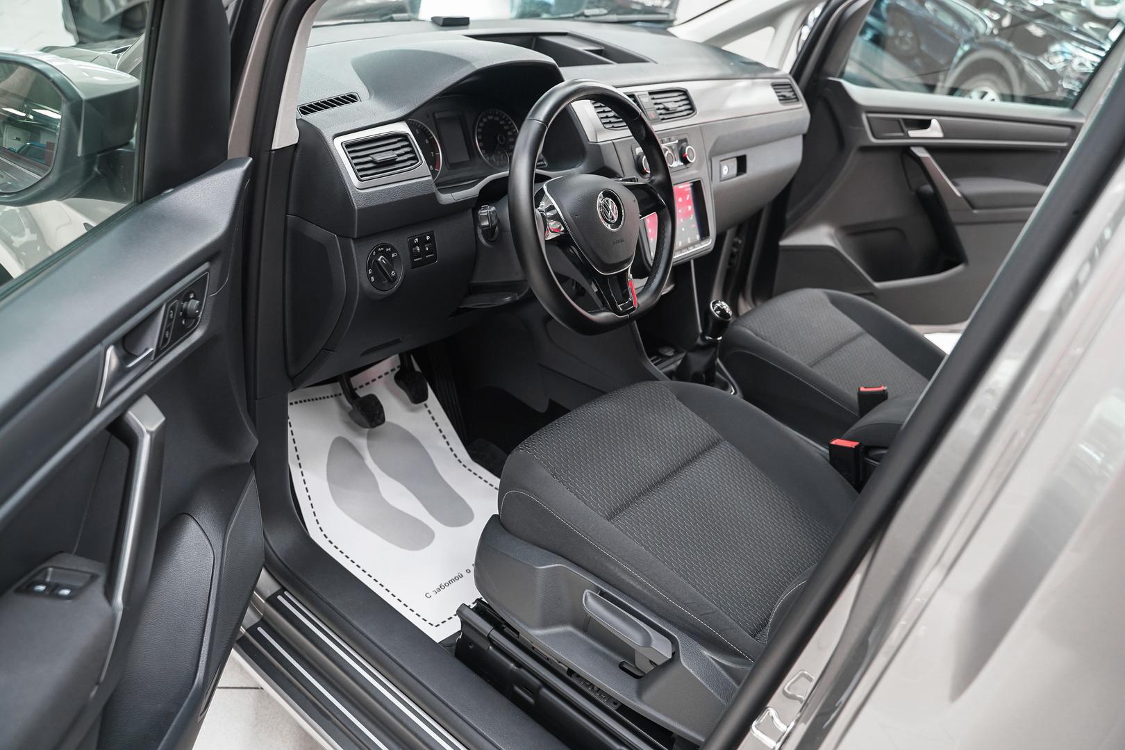 Volkswagen Caddy 2019, бежевый, ДЦ Орехово