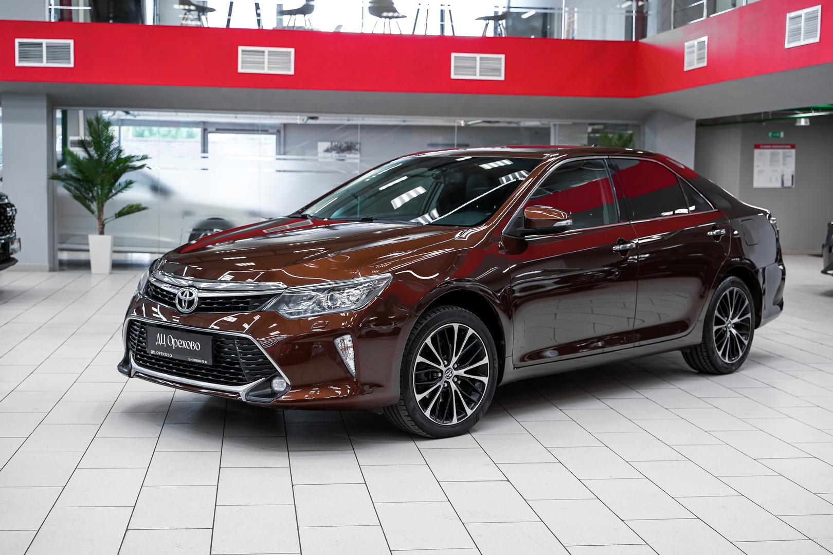 Toyota Camry 2017, коричневый, ДЦ Орехово