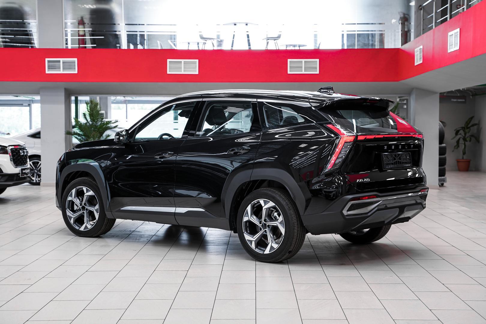 Geely Atlas 2024, черный, ДЦ Орехово