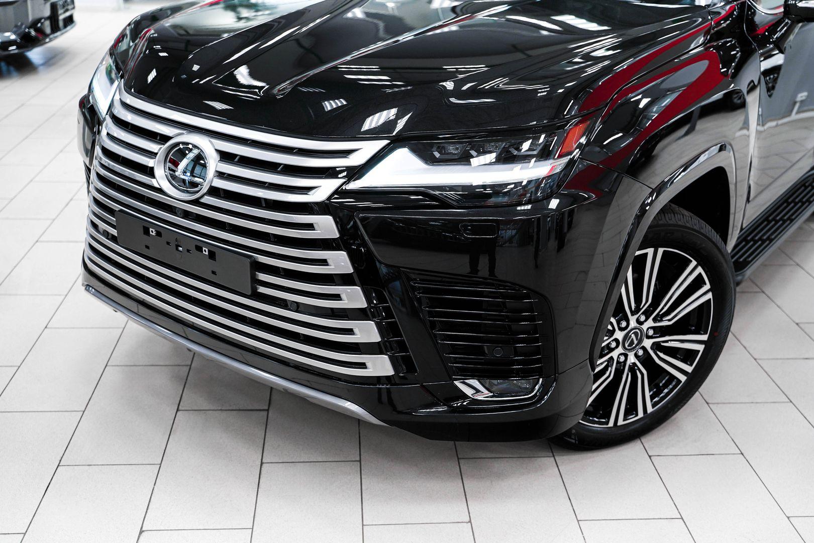Lexus LX 2024, черный, ДЦ Орехово