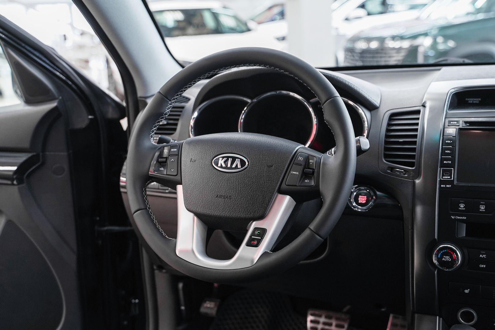 Kia Sorento 2012, черный, ДЦ Орехово