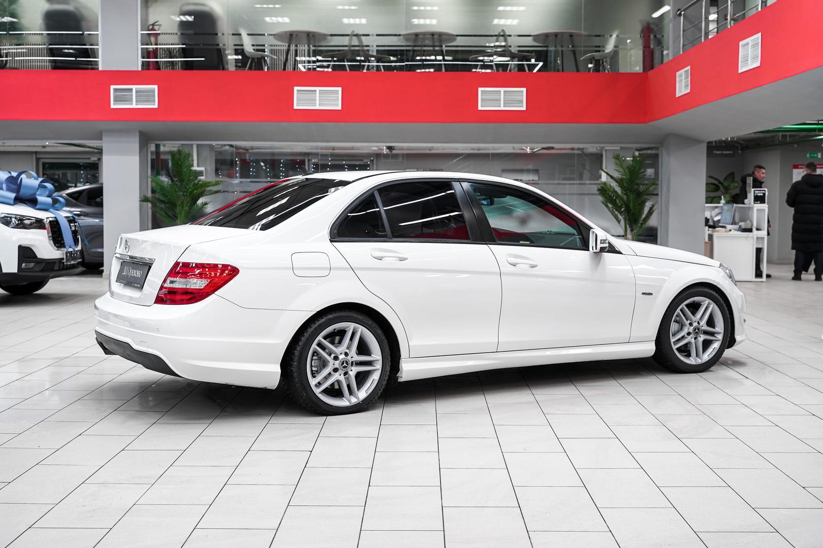 Mercedes-Benz C-Класс 2012, белый, ДЦ Орехово