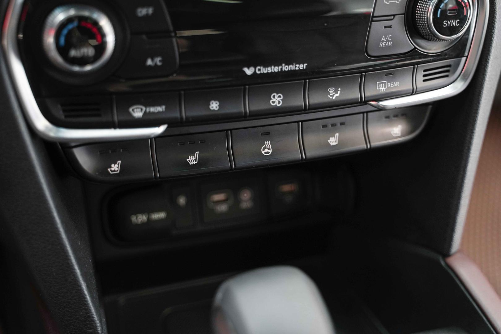 Hyundai Santa Fe 2018, белый, ДЦ Орехово