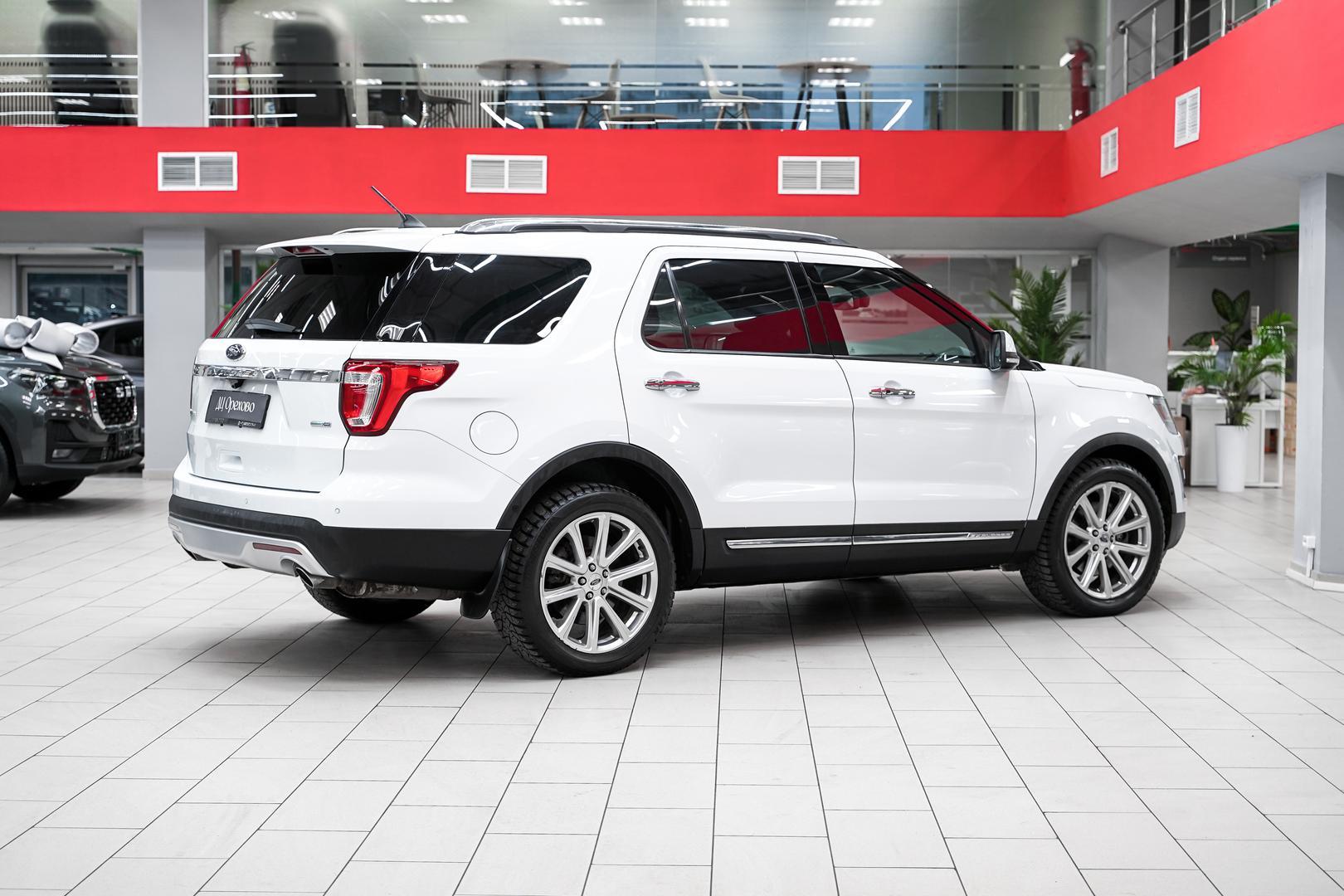 Ford Explorer 2017, белый, ДЦ Орехово